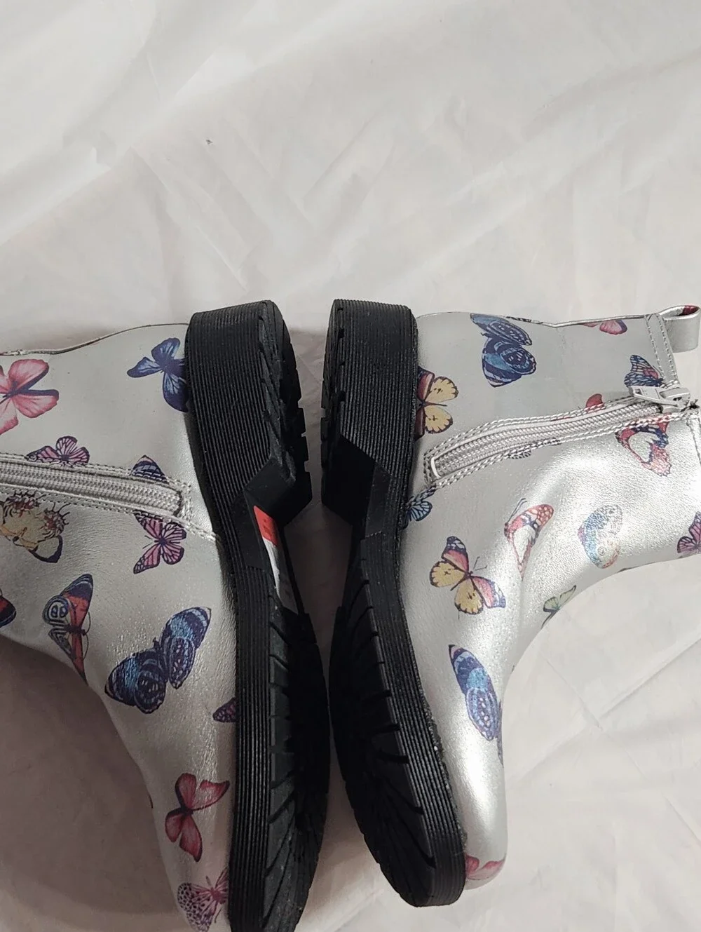 Girls' Madden NYC Silver Butterfly  Boots SZ 3